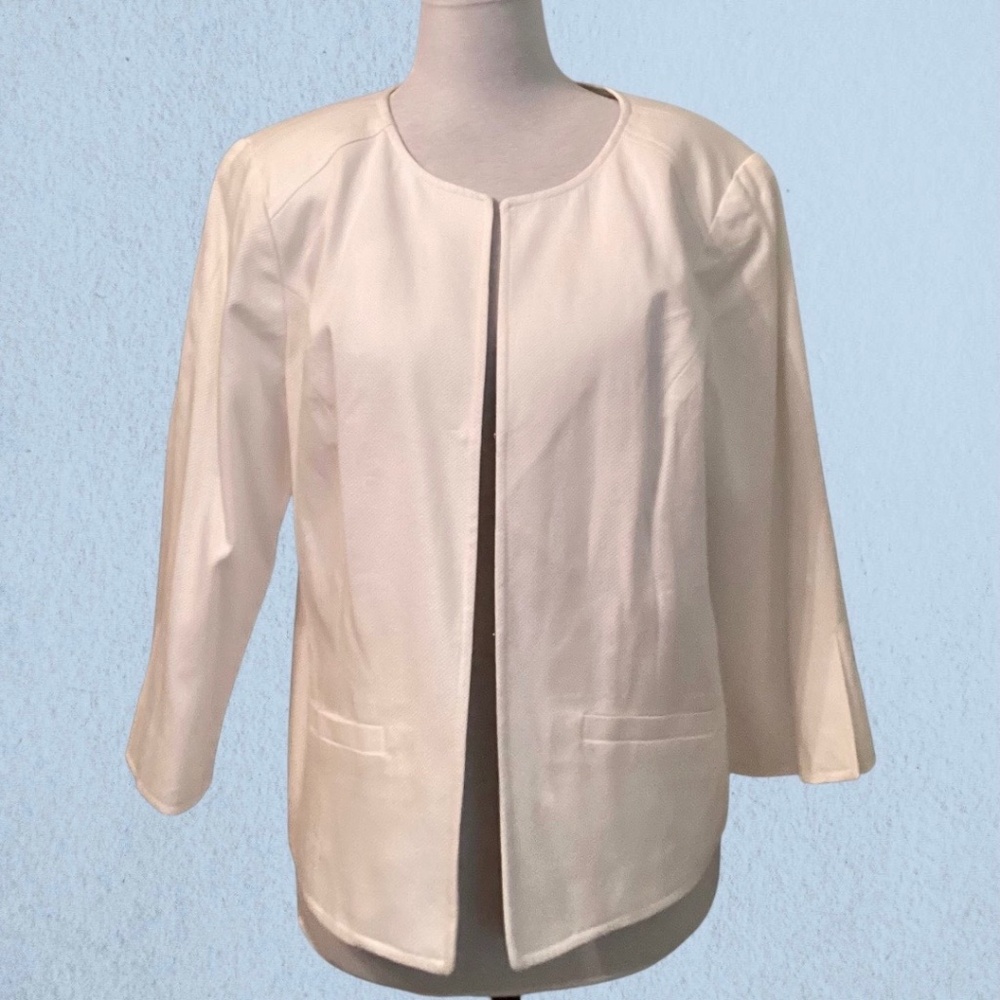 East 5th Women’s Jacket Size Large White Cotton Cropped Fully Lined - Picture 3 of 14